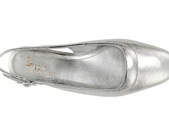 Women Naturalizer 27 Edit Cadence