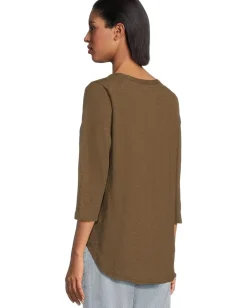 Mod-o-doc 3/4 Sleeve V-Neck Tee with Curved Hem Fern Hot