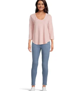 Women Mod-o-doc 3/4 Sleeve V-Neck Tee with Curved Hem