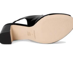 Women Bernardo Adell