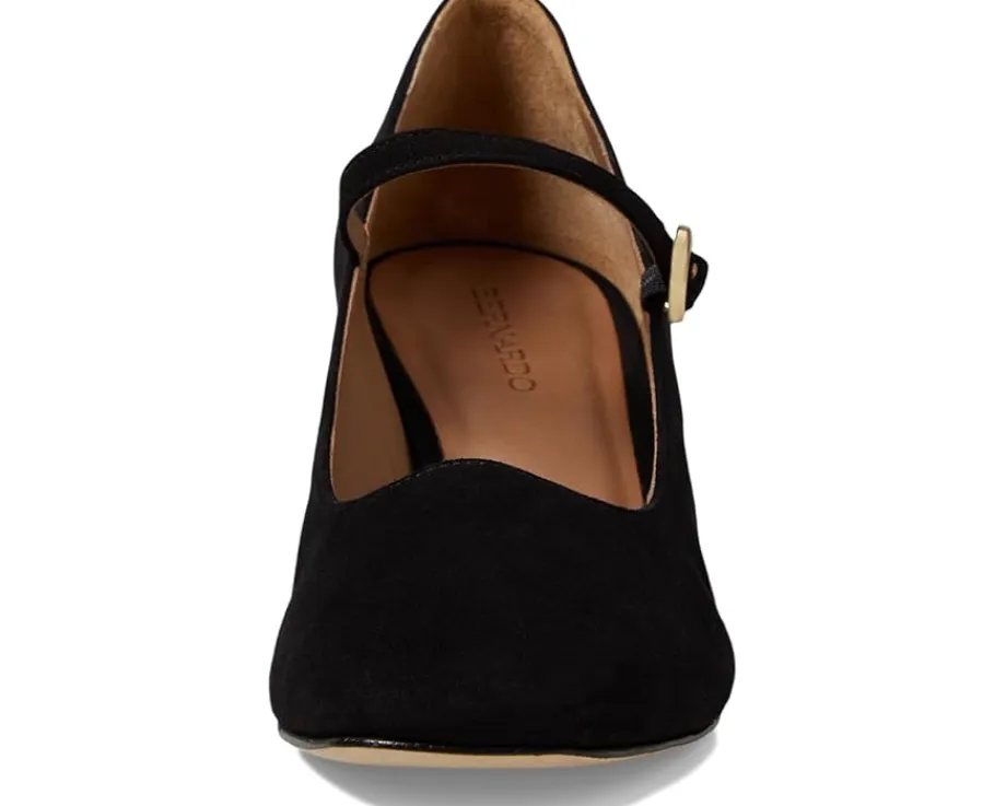 Women Bernardo Ancona