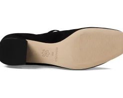 Women Bernardo Ancona