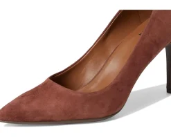 Women Naturalizer Anna