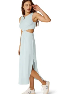 Women Beyond Yoga Around The World Front Twist Dress