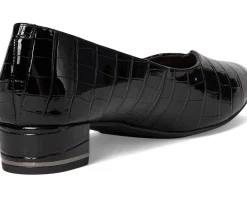 Women J. Renee Bambalina