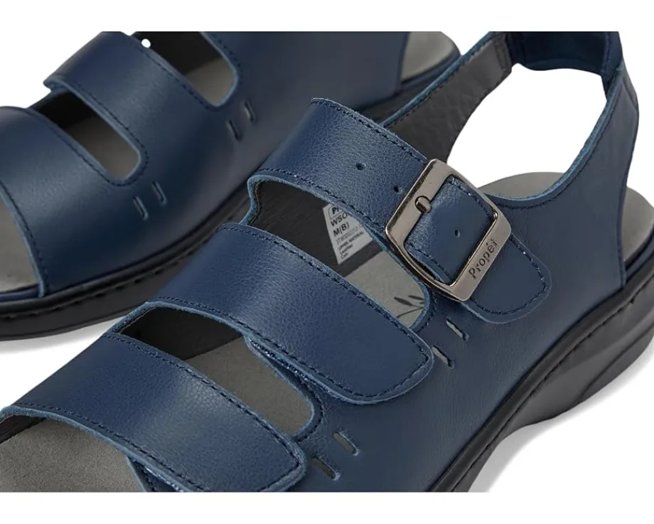 Women Propet Breezy Walker