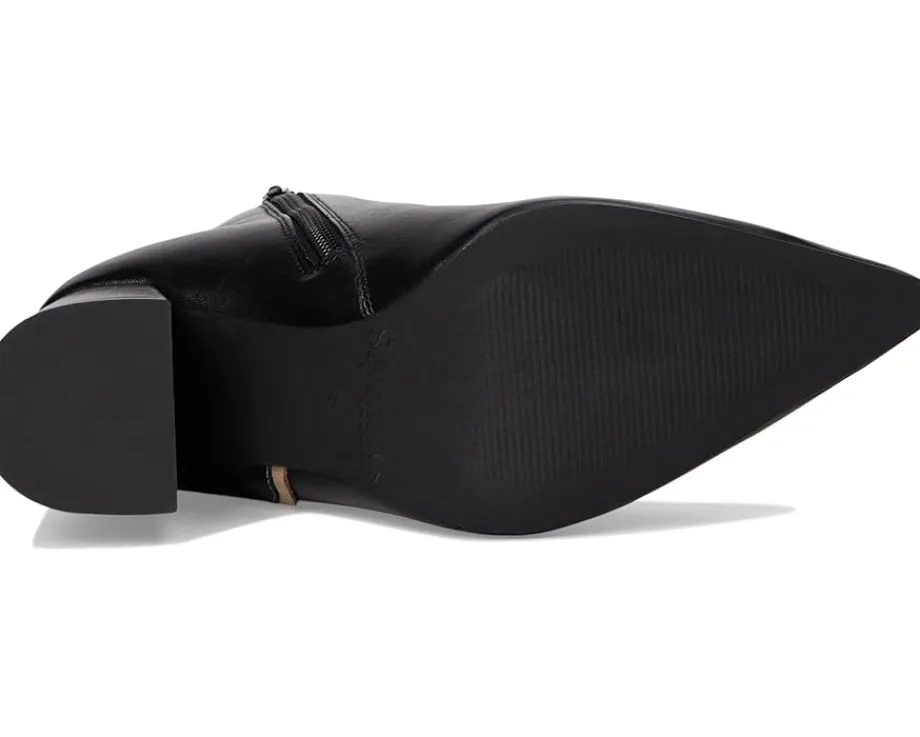 Women Seychelles Broken Promises