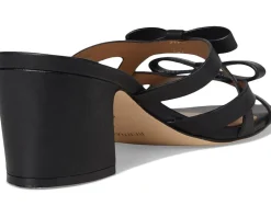 Women Bernardo Burgo