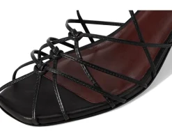 Women Bernardo Catrina