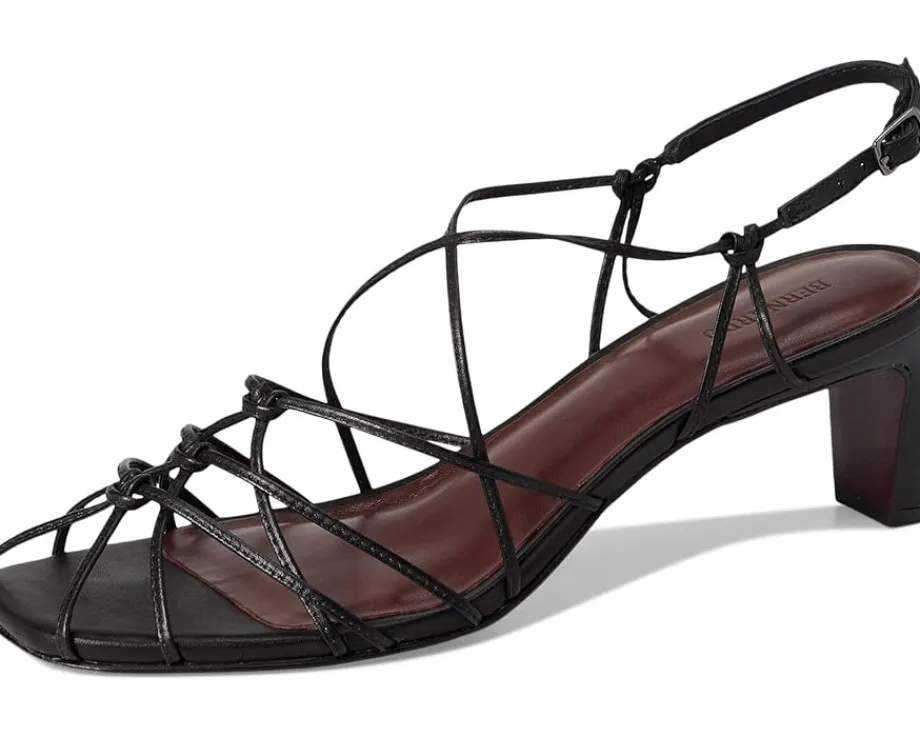 Women Bernardo Catrina