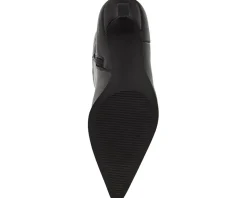 Women Madden Girl Debutt