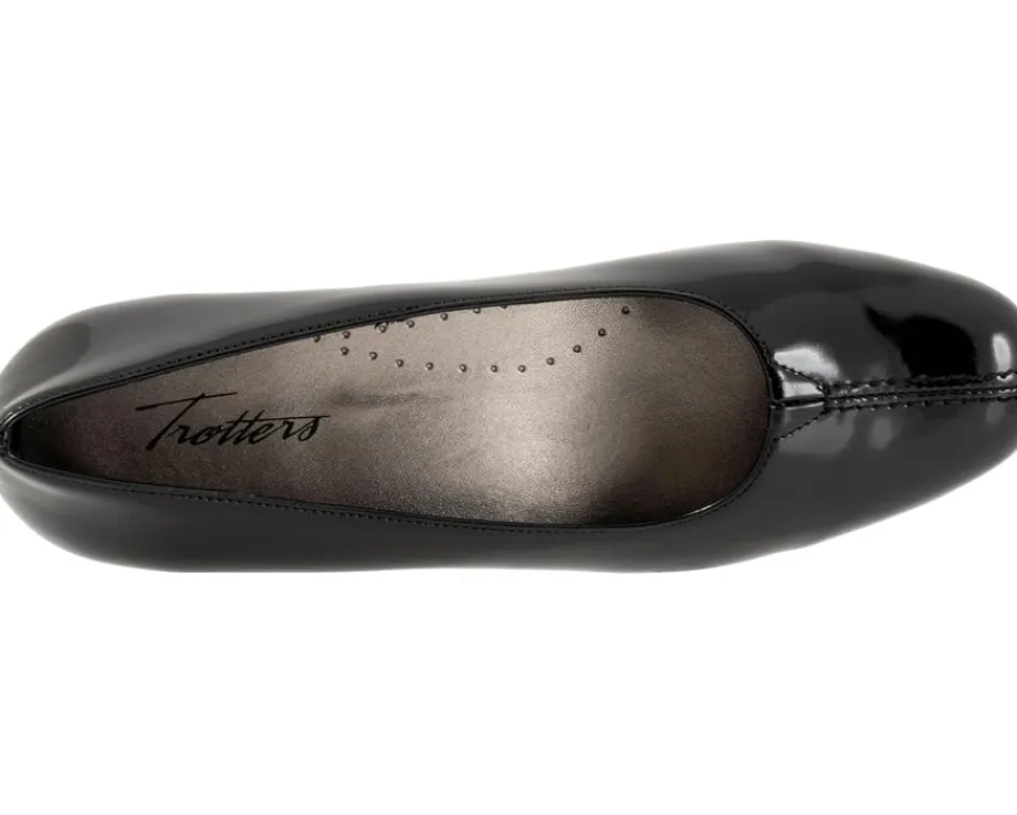 Women Trotters Doris