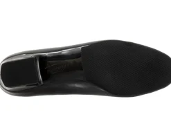 Women Trotters Doris