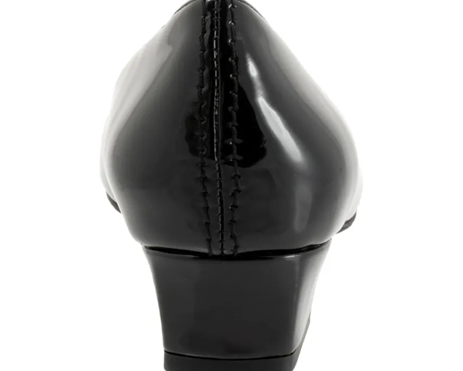 Women Trotters Doris