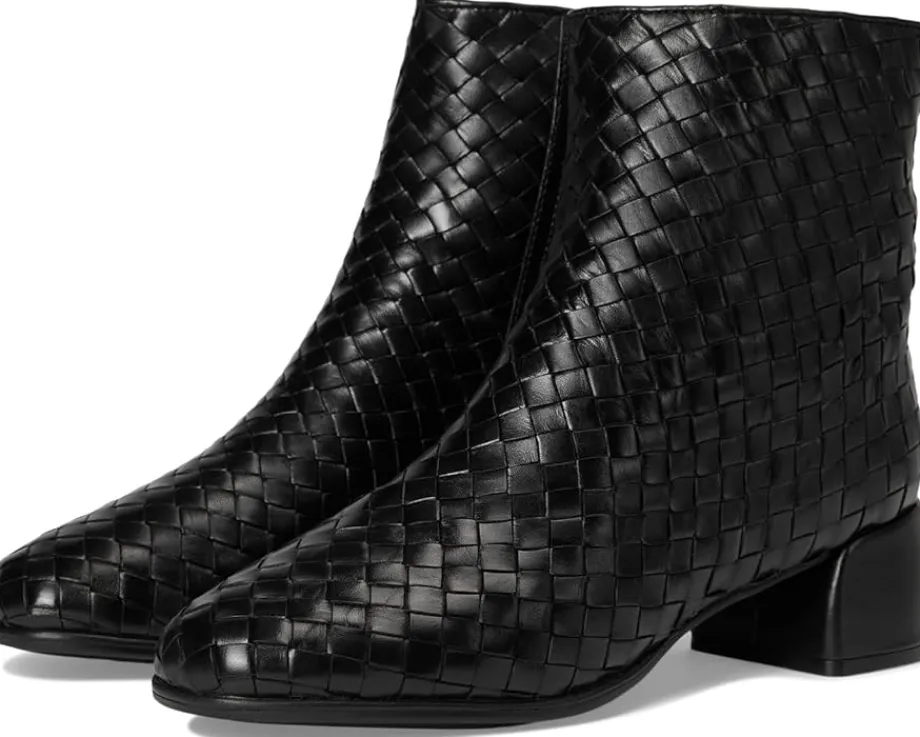 Women Gentle Souls by Kenneth Cole Elodie