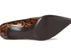 Women Naturalizer Everly