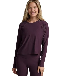 Women Beyond Yoga Featherweight Daydreamer Pullover