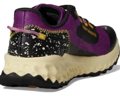 Women New Balance FRESH FOAM Garoé