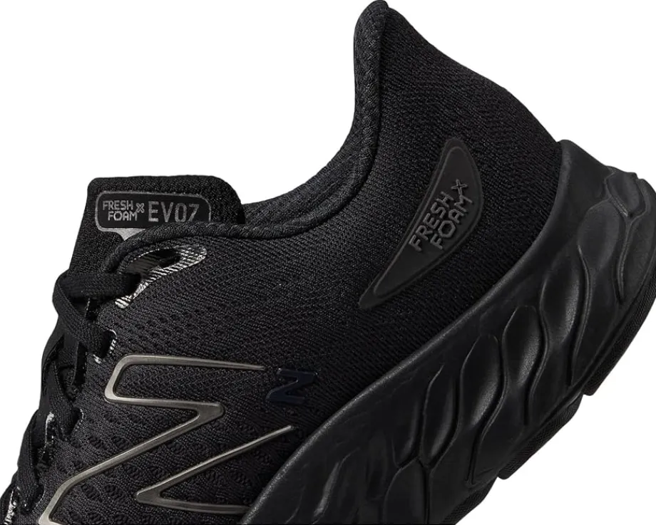 Women New Balance Fresh Foam X EVOZ v3