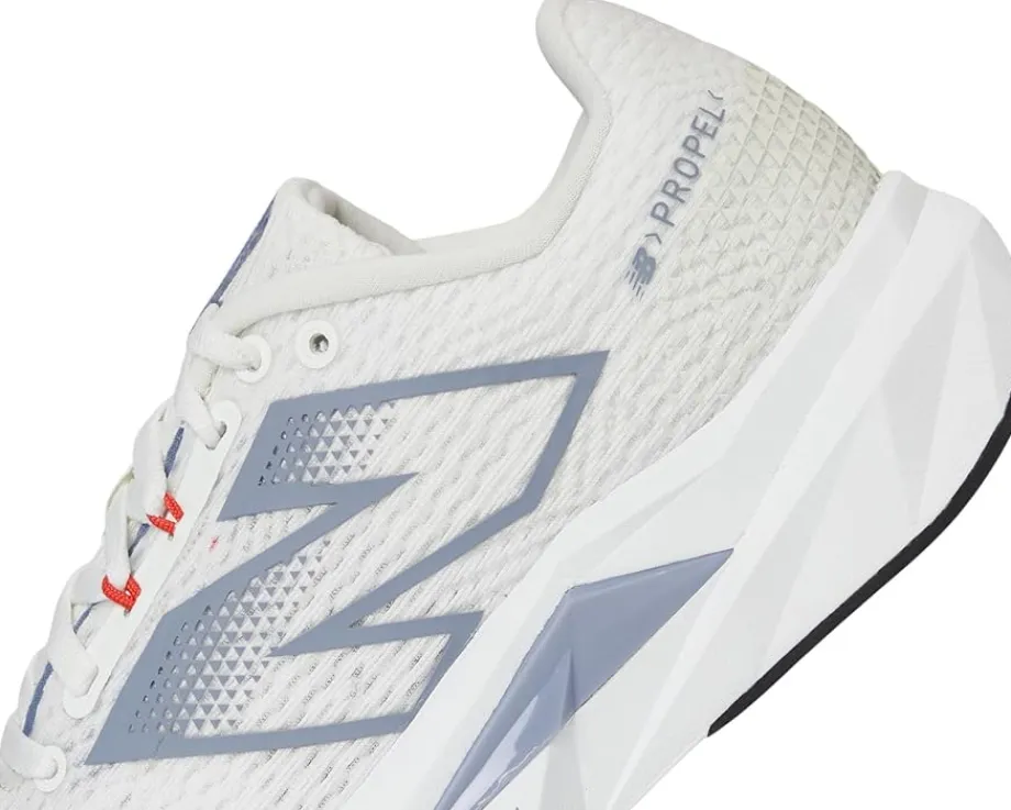 New Balance FuelCell Propel v5 Sea Salt/Dusk Shower/White