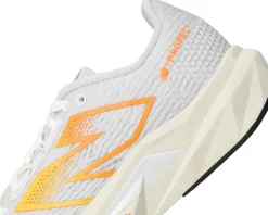 New Balance FuelCell Propel v5 White/Black/Hot Mango Online