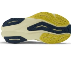 Women New Balance FuelCell Rebel v4