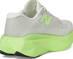 New Balance FuelCell SuperComp Trainer v3 Mint Flash/Grey Matter/Reflection Clearance