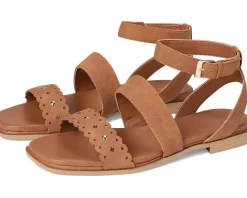 Women Naturalizer Gana