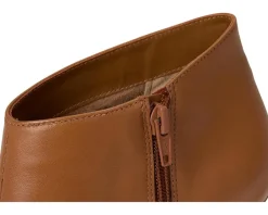 Women Bernardo Garda