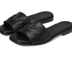 Women Naturalizer Genevieve