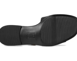 Women Naturalizer Genevieve