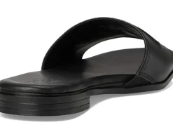 Women Naturalizer Genevieve