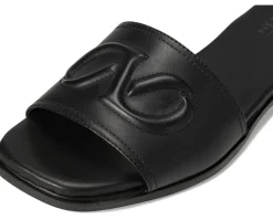 Women Naturalizer Genevieve