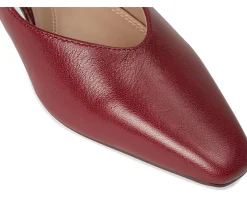 Women Naturalizer Gracie