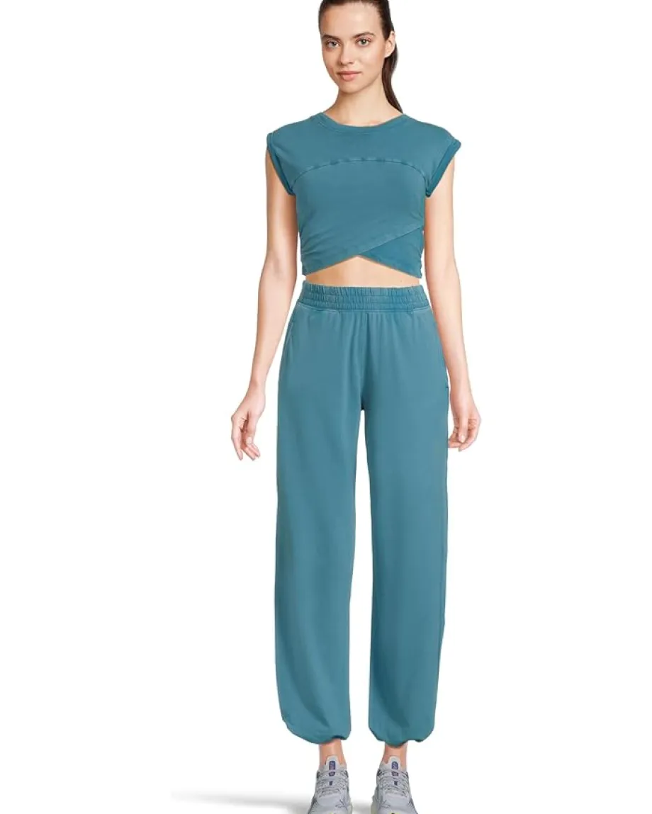 Women FP Movement Hot Shot Crossover Set