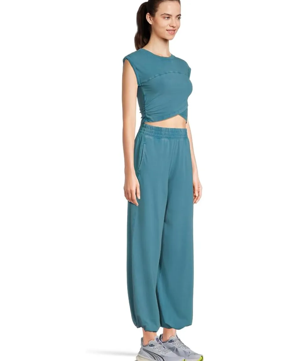 Women FP Movement Hot Shot Crossover Set