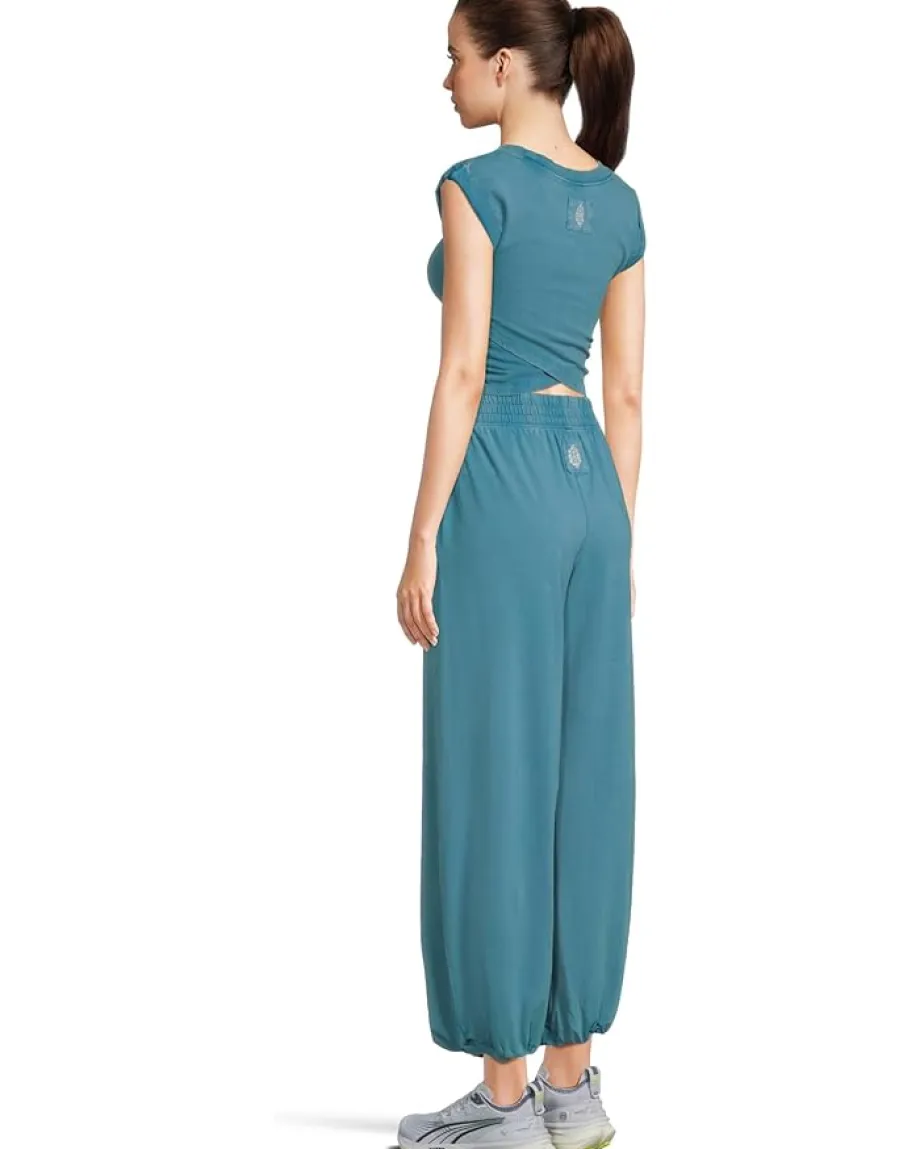 Women FP Movement Hot Shot Crossover Set