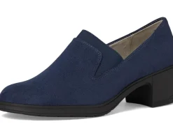 Women Cliffs by White Mountain Hunton