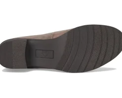 Women Cliffs by White Mountain Hunton