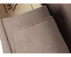 Women Cliffs by White Mountain Hunton