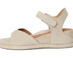 Gentle Souls by Kenneth Cole Jalleen Taupe Suede Hot