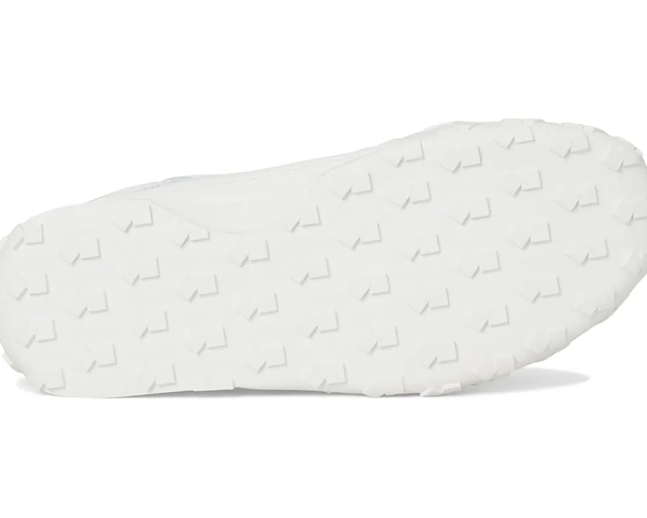 Kate Spade New York K As In Kate Smooth Leather Runner True White/ KS Green Best