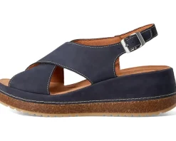 Women Clarks Kassanda Step
