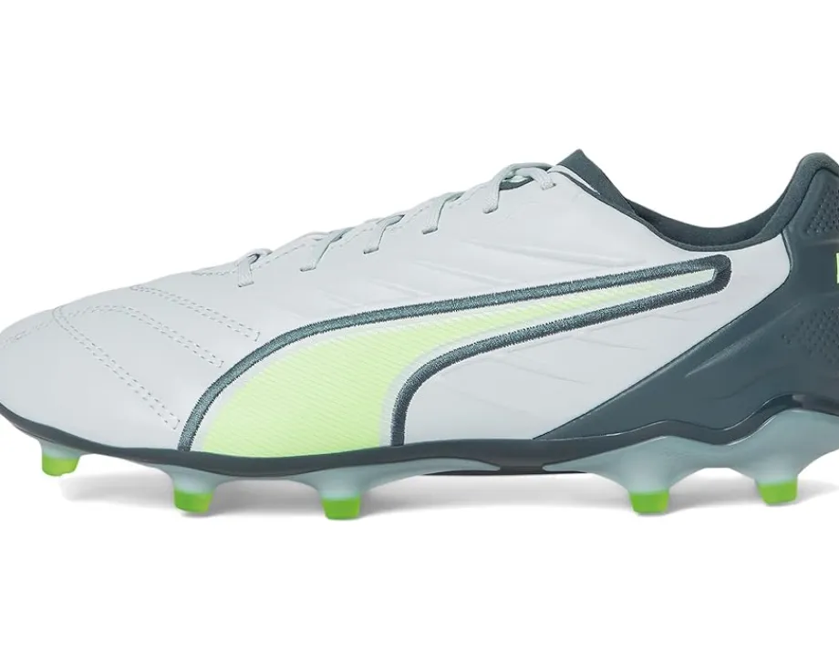 Women PUMA King Pro Firm, Artificial Ground Soccer Cleats