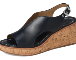 Women Bernardo Kuarta