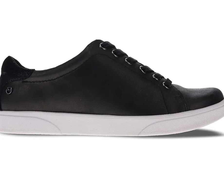 Women Revere Limoges