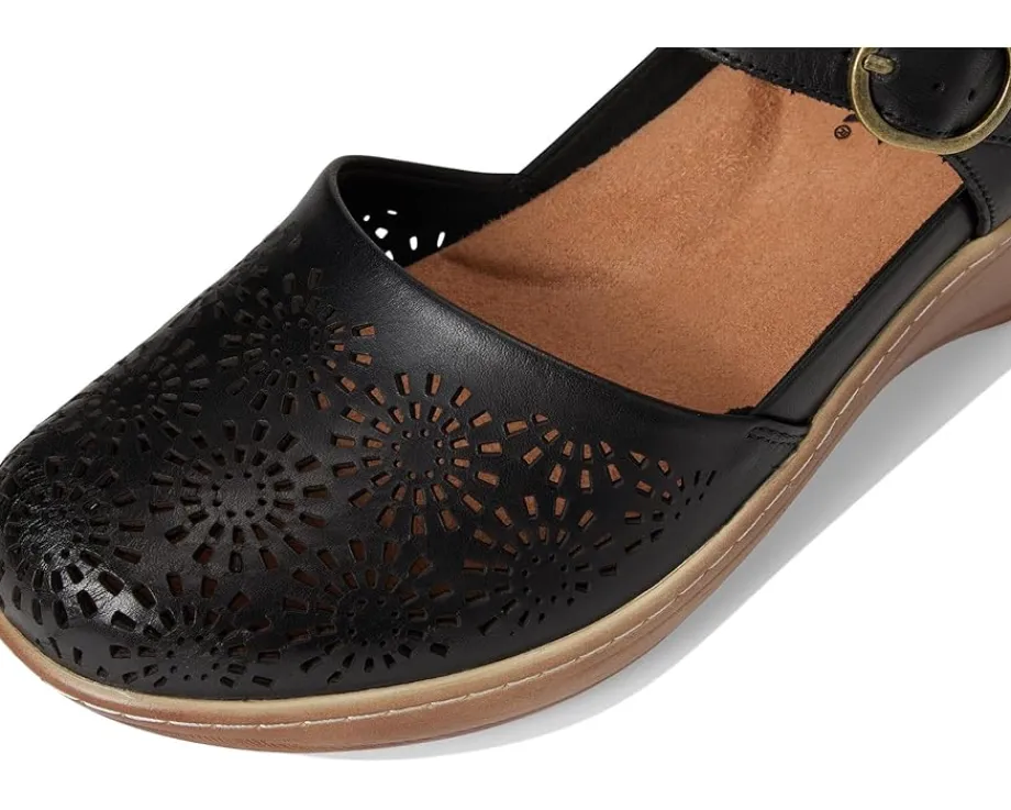 Women SoftWalk Mabelle Perf