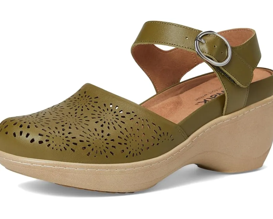 Women SoftWalk Mabelle Perf