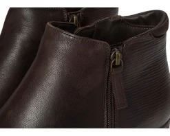 Women Trotters Major Embossed