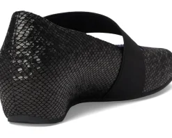 Vaneli Mary Black Preston